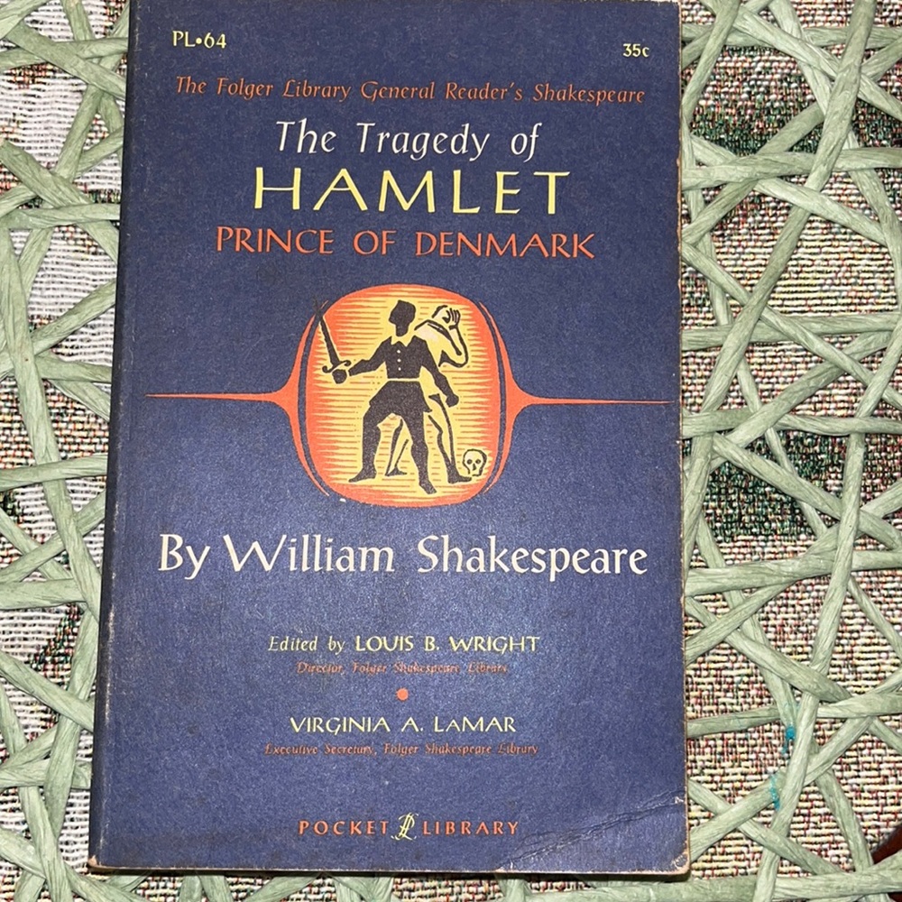 Vintage 1958 The Tragedy Of Hamlet Prince Of Denmark by William Shakespeare EUC
